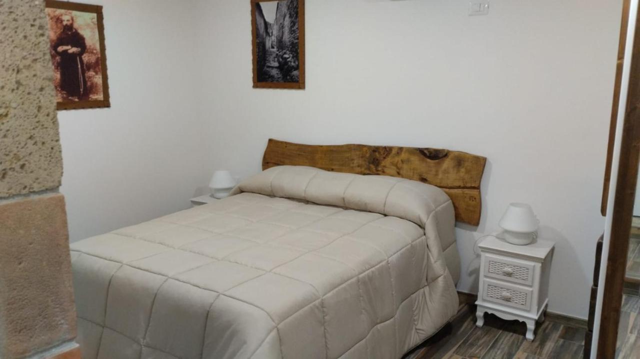 Dimora Forgione B&B - Pietrelcina Exterior foto