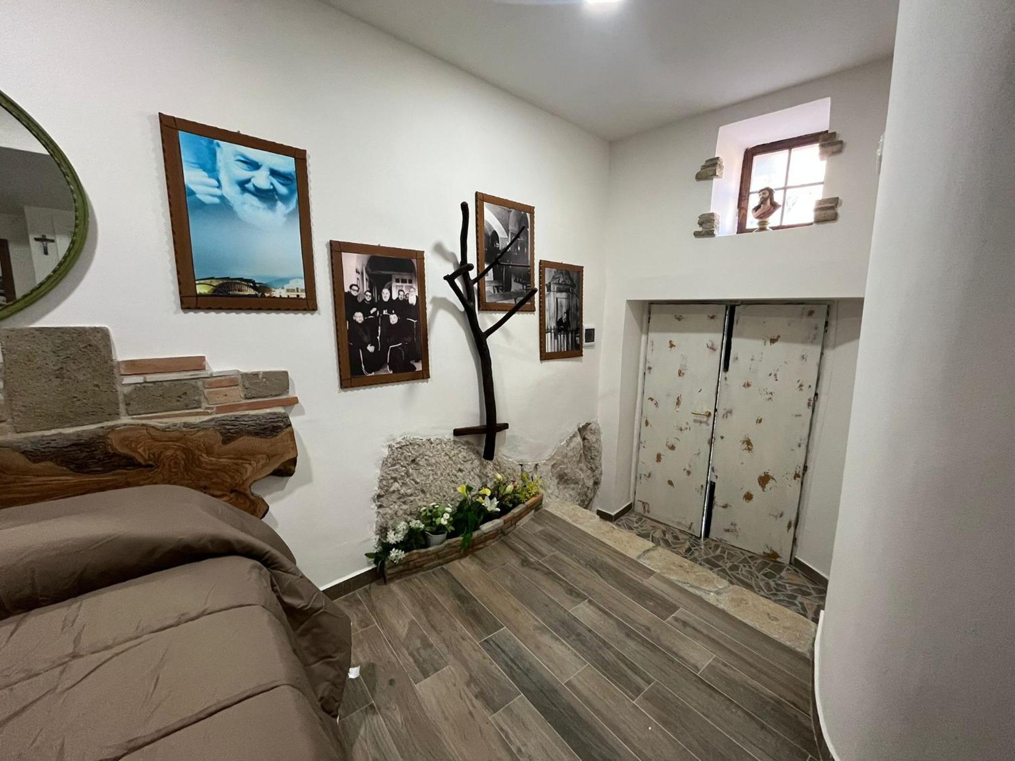 Dimora Forgione B&B - Pietrelcina Exterior foto